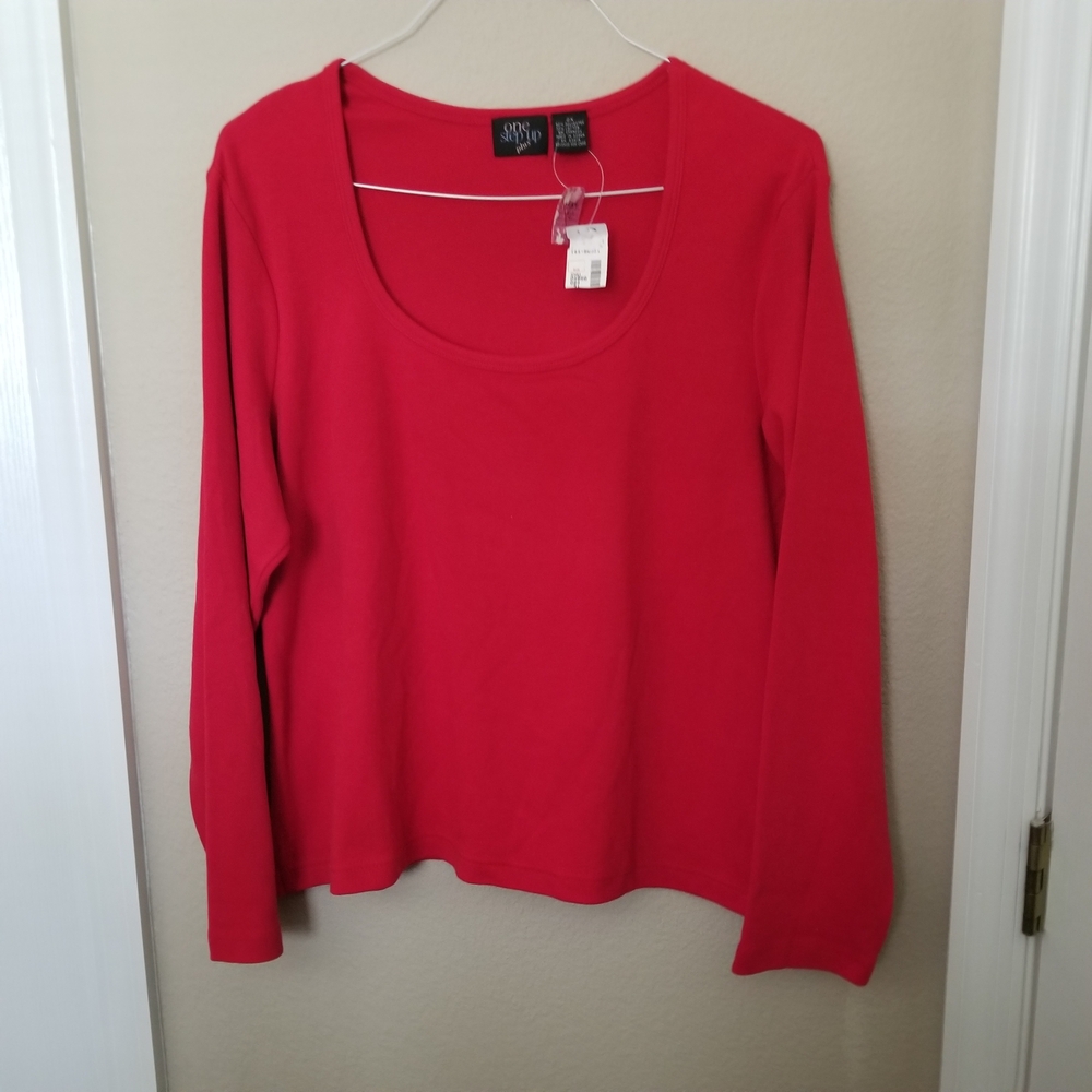 NWT One Step Up Plus 2X Red Long  Sleeved Top RN 63619